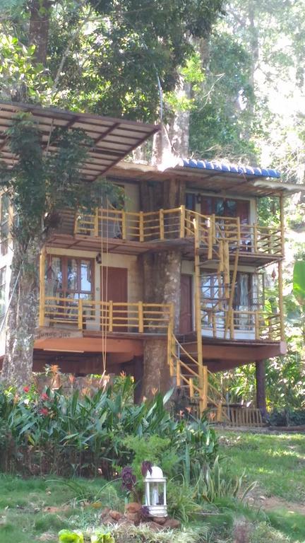 Jungle Jive Tree House Munnar Bed and Breakfast Exterior foto